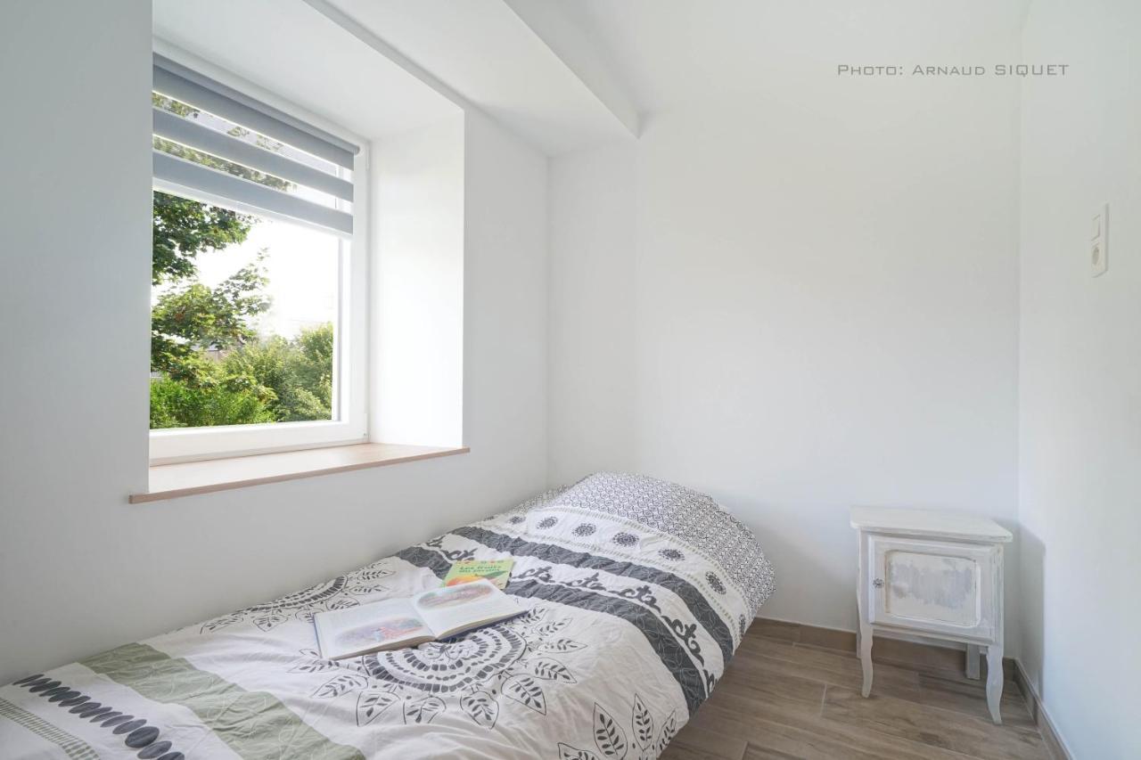 Gite Familial Ferme Des Aujes Falaen Onhaye Exterior foto